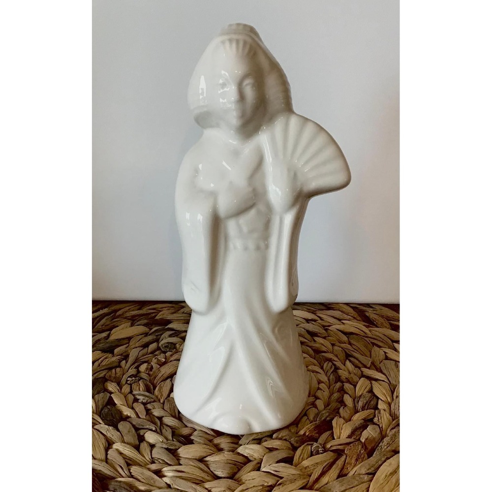 Vintage White Ceramic Benihana Geisha Girl Tiki Mug Porcelain Statue Barware 8"
